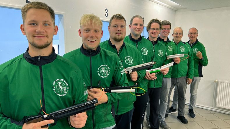 Foto: SV Lindwedel / Als Nachrücker in die 1. Bundesliga: Das Team des SV Lindwedel.