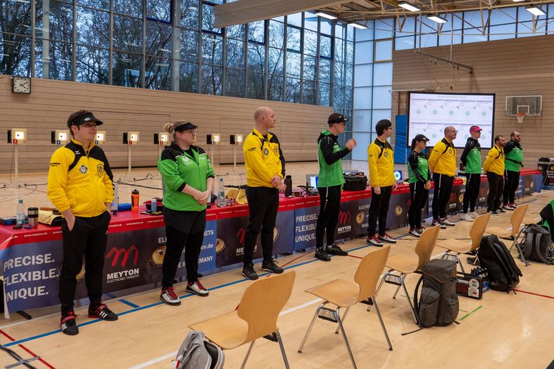 Foto: Hitzhofen / Der ESV Weil am Rhein (gelb) zieht als Tabellenvierter ins Finale ein. Foto: Hitzhofen / Der ESV Weil am Rhein (gelb) zieht als Tabellenvierter ins Finale ein.