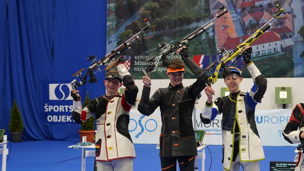 Foto: Alyssa Ott / Jubel über Silber: Florian Beer, Luis Eichenseer und Alexander Karl (v.l.).