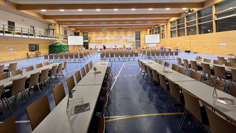 Foto: Saltendorf / Die Ruhe vor dem Sturm! Die Halle von Eichenlaub Saltendorf wird am Wochenende gut gefüllt sein.