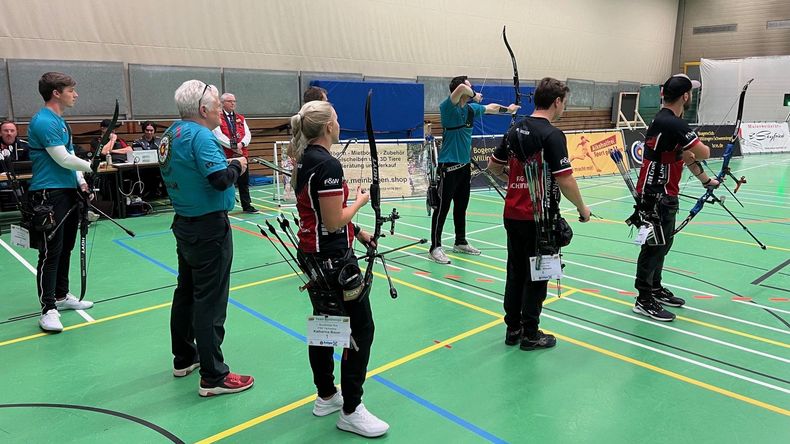 Foto: FSG Tacherting / Spitzenreiter FSG Tacherting (vorne) lieferte sich u.a. mit der SGI Welzheim ein packendes Duell. Foto: FSG Tacherting / Spitzenreiter FSG Tacherting (vorne) lieferte sich u.a. mit der SGI Welzheim ein packendes Duell.