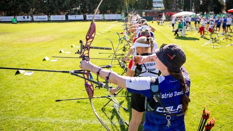 Foto: WAE / Katharina Bauer ist nach einem souveränen 6:2-Sieg eine Runde weiter und steht im 1/16-Finale. Foto: WAE / Katharina Bauer ist nach einem souveränen 6:2-Sieg eine Runde weiter und steht im 1/16-Finale.