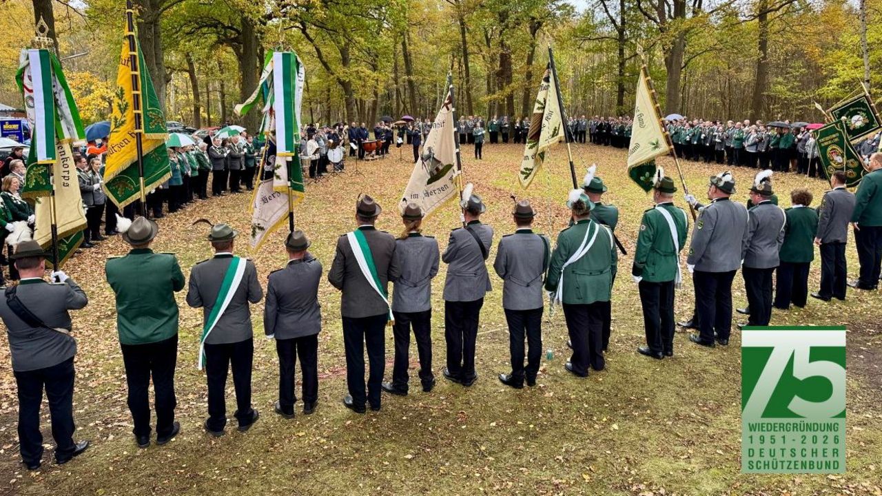 Foto: Schützenverband Hamburg / Versammeln zum Zapfenstreich beim Schützenverband Hamburg und Umgegend e.V.